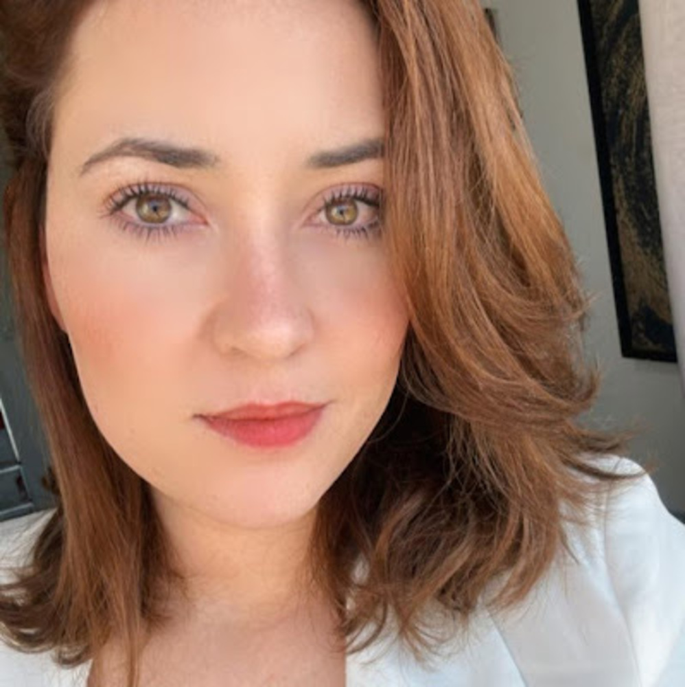 Meet your Posher, Beatriz